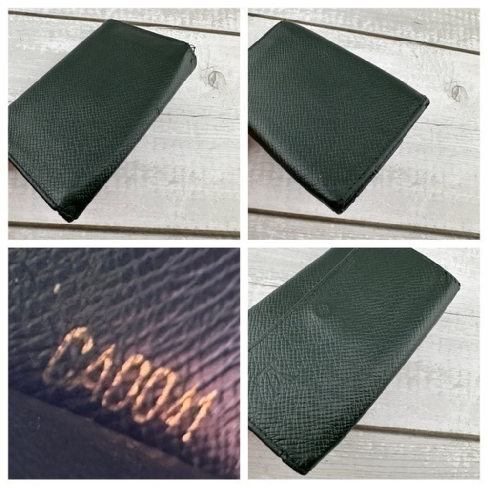 AUTHENTIC Louis Vuitton key holder. Previously owned. Taiga green. - Picture 12 of 16